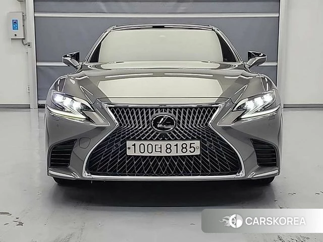Lexus LS500 5th generation 2019 Серый из Кореи