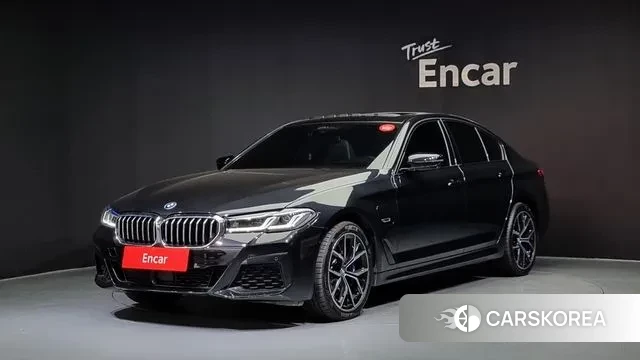 BMW 5 Series (G30) 2023 Черный из Кореи