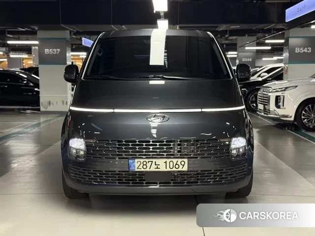 Hyundai Staria 2021 Серый из Кореи