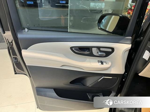 Mercedes-Benz V-class 2022 Черный из Китая