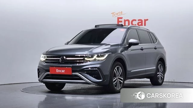 Volkswagen Tiguan Allspace 2023 Серый из Кореи