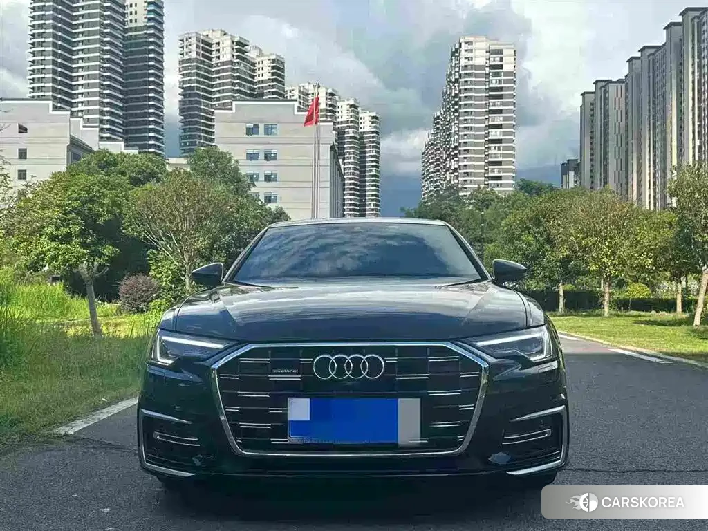 Audi A6L 2024 Черный из Китая