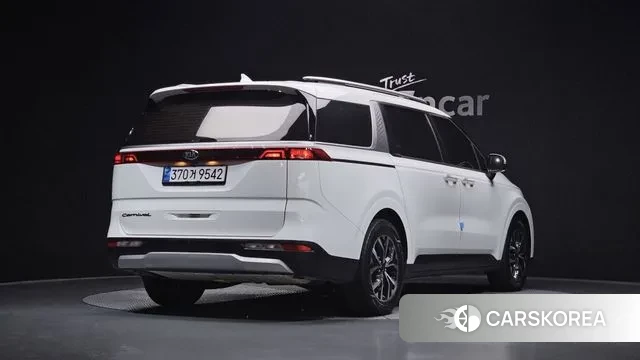 Kia Carnival 4th generation 2021 Белый из Кореи