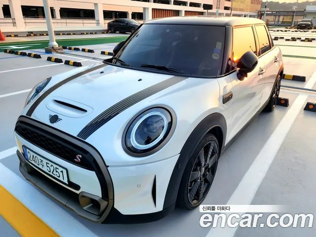 Mini Cooper S 2023 Белый из Кореи