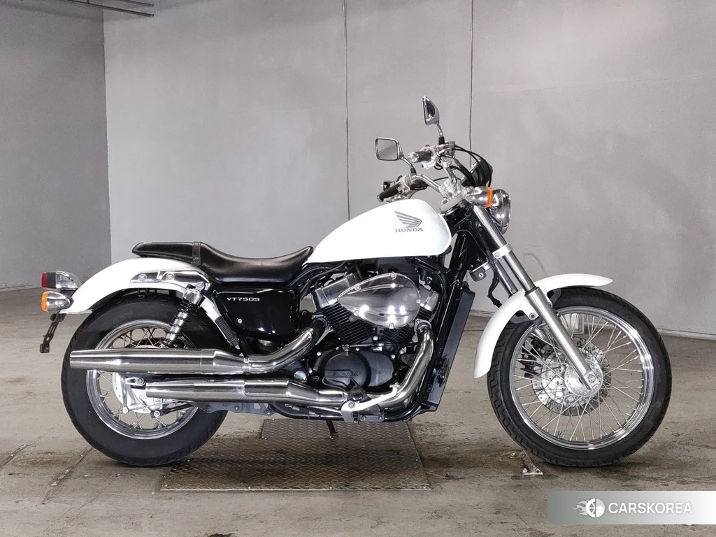 Проданный Honda VT750S 2010 из Японии