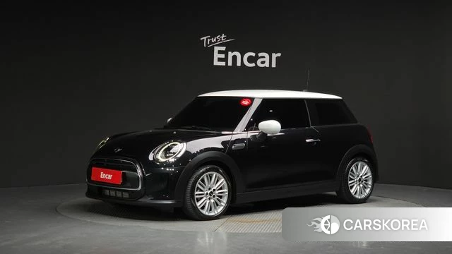 Mini Cooper 2022 Черный из Кореи