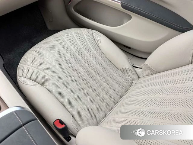 Mercedes-Benz EQS 2024 Серебристо-серый из Китая