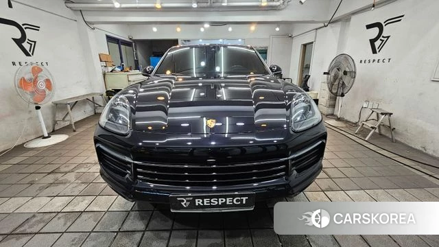 Porsche Cayenne (PO536) 2021 Черный из Кореи