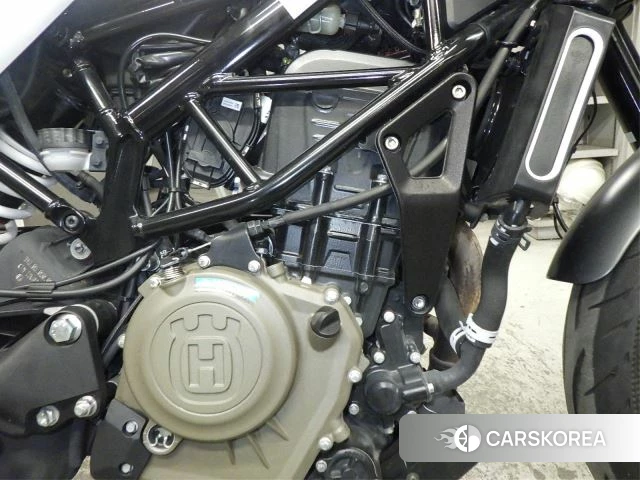 Engine photo