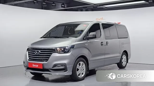 Hyundai The New Grand Starex 2019 Серебристо-серый из Кореи