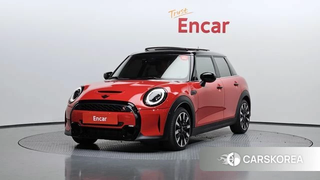 Mini Cooper S 2022 Красный из Кореи