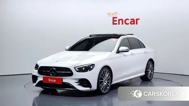 Mercedes-Benz E-Class W213 2021 Белый из Кореи