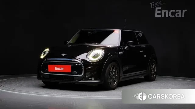 Mini Cooper 2021 Черный из Кореи