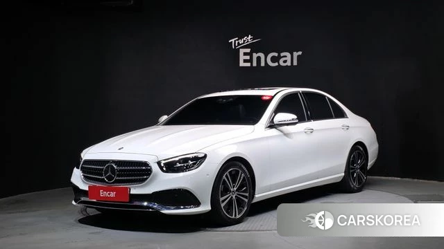Mercedes-Benz E-Class W213 2021 Белый из Кореи