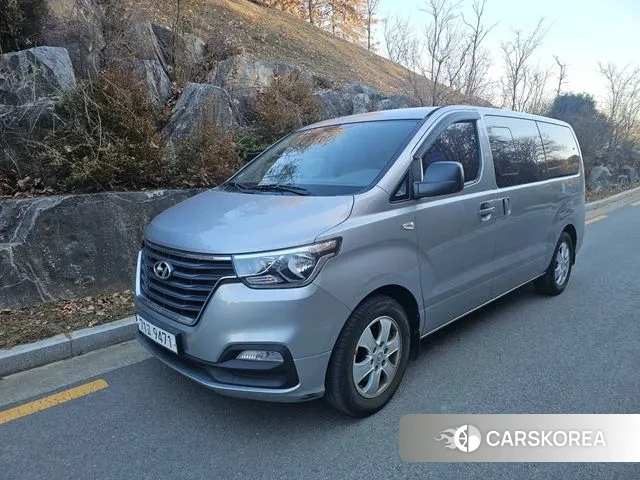 Hyundai The New Grand Starex 2019 Серебристо-серый из Кореи