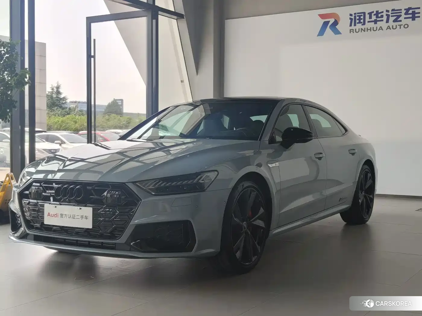 Audi A7L 2025 Silver/gray из Китая
