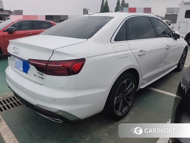 Audi A4L 2023 Белый из Китая