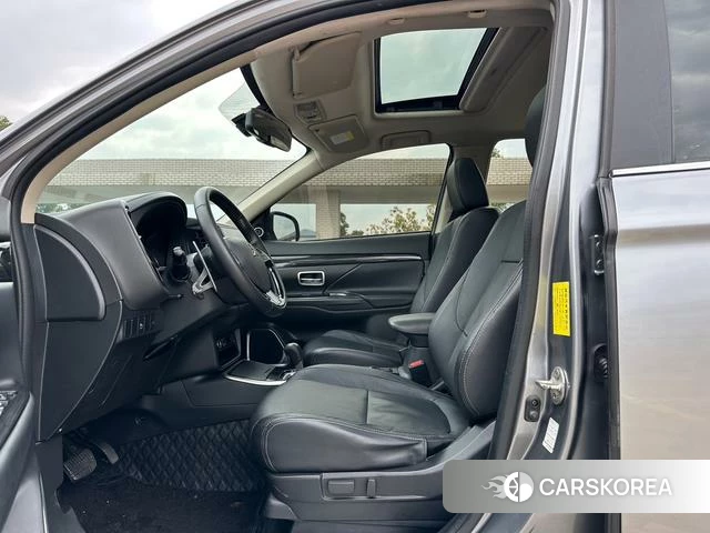 Mitsubishi  Outlander 2018 Темно-серый из Китая