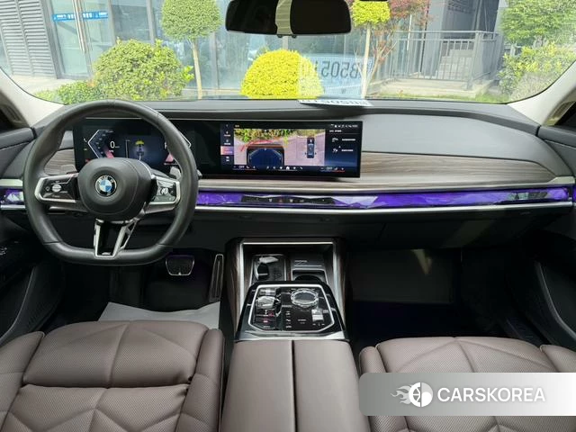 BMW 7 series 2023 Черный из Китая
