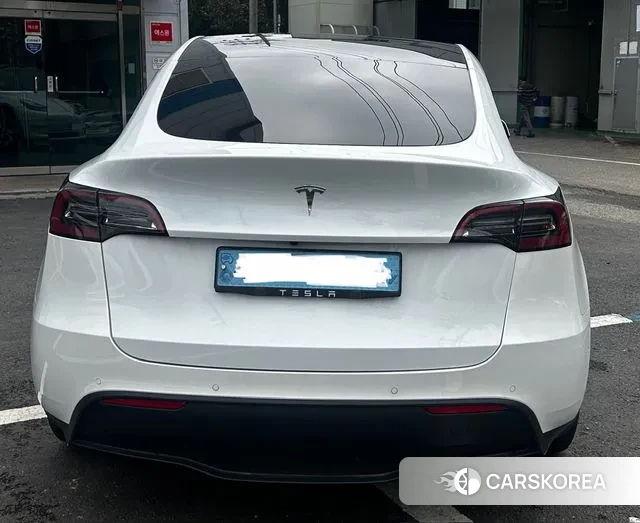 Tesla Model Y 2021 Белый из Кореи