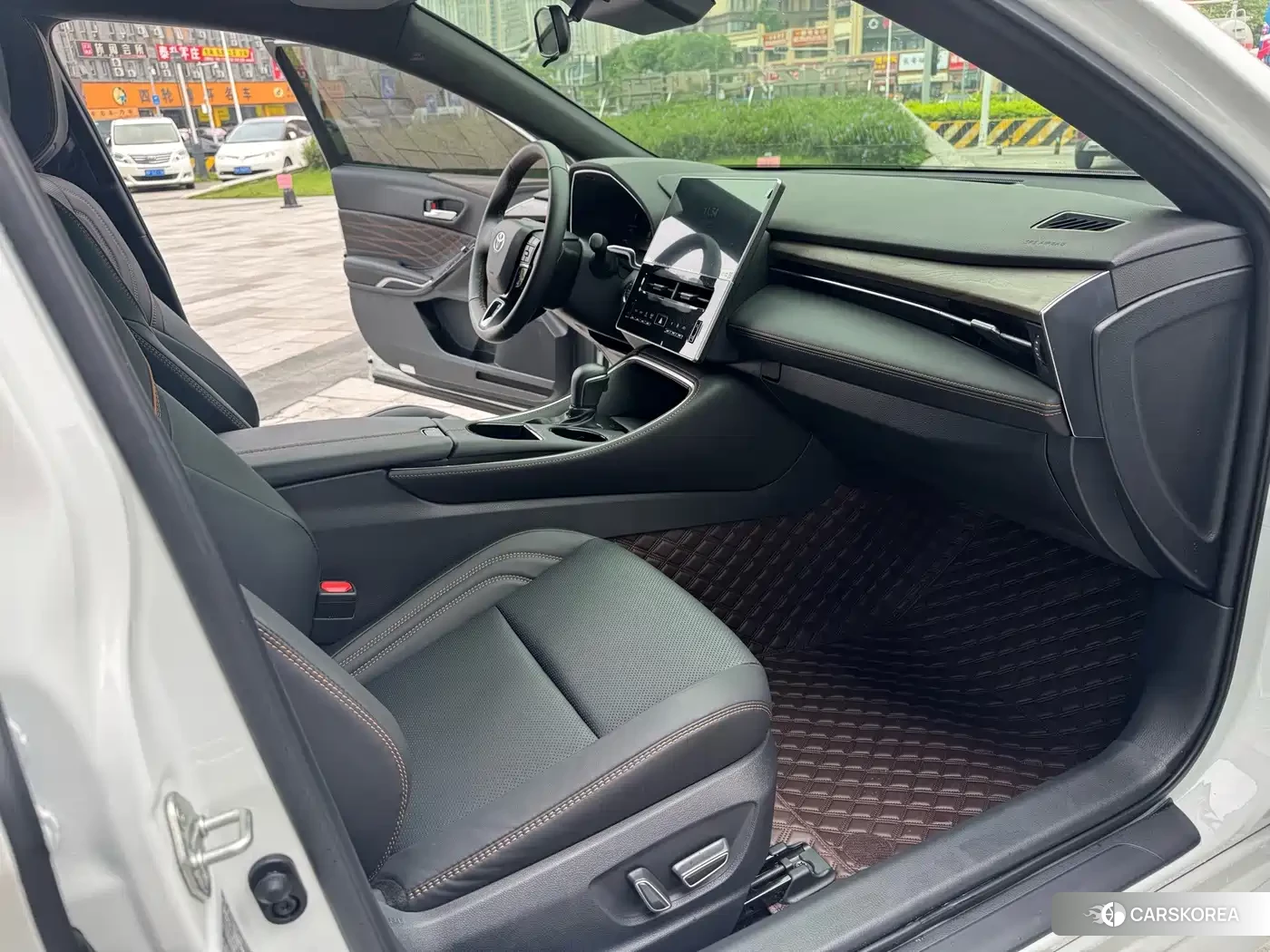 Toyota Avalon 2026 Белый из Китая