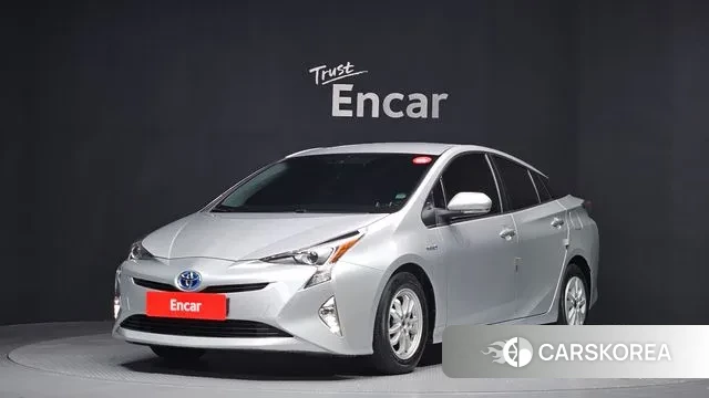 Toyota Prius 4th Generation 2018 Серебристо-серый из Кореи