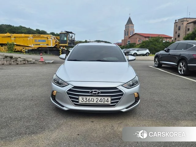 Hyundai Avante AD 2018 Серебристо-серый из Кореи