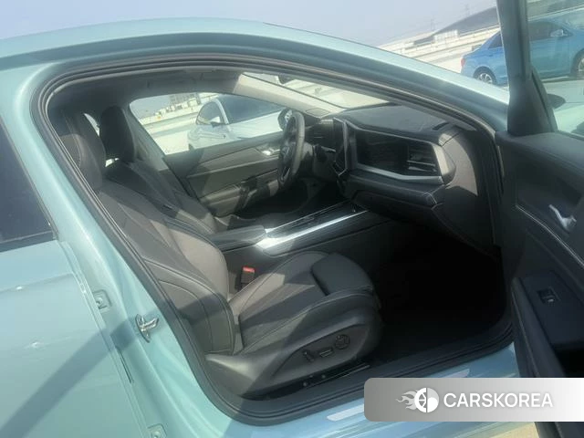 Volkswagen Passat 2026 Синий из Китая