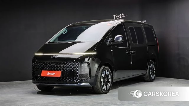 Hyundai Staria 2025 Черный из Кореи