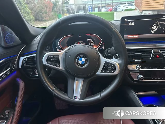 BMW 5 series 2022 Черный из Китая