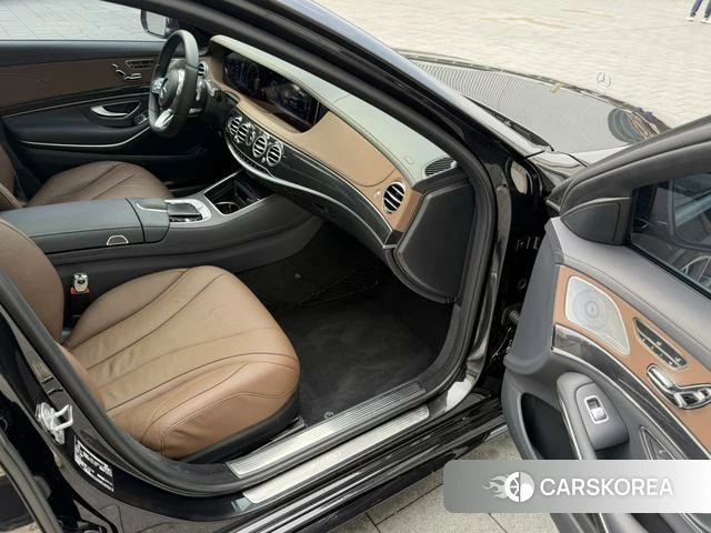 Mercedes-Benz S-class 2021 Черный из Китая