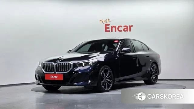 BMW 5 Series (G60) 2023 Синий из Кореи