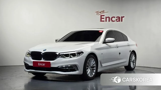 BMW 5 Series (G30) 2018 Белый из Кореи