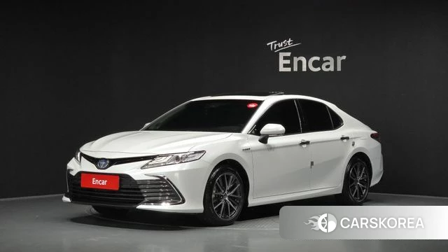 Toyota Camry (XV70) 2024 Белый из Кореи