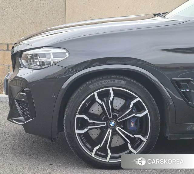 BMW X4 M 2021 Темно-серый из Китая