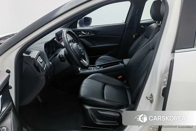 Mazda CX-4 2021 Белый из Китая