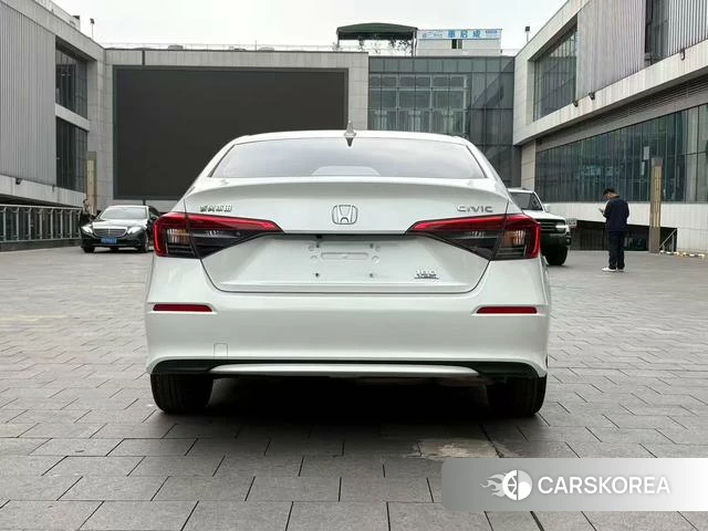 Honda Civic 2022 Белый из Китая