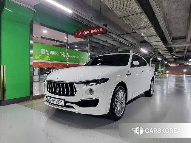 Maserati Levante 2022 Жемчужный цвет из Кореи