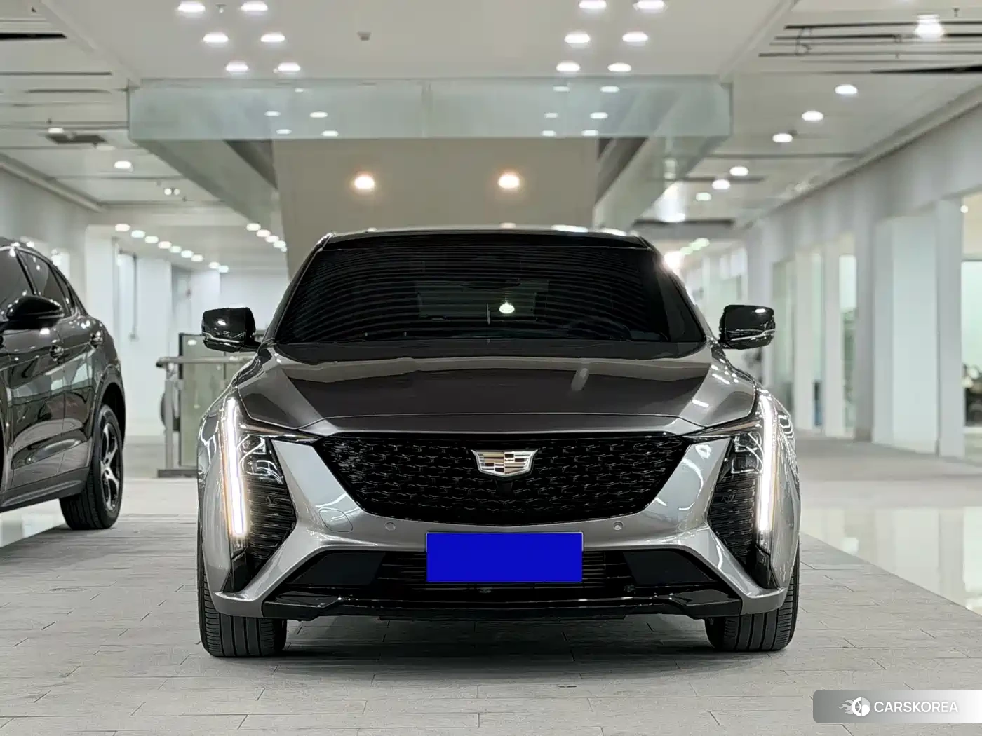 Cadillac CT5 2024 Silver/gray из Китая