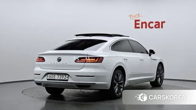 Volkswagen Arteon 2018 Белый из Кореи