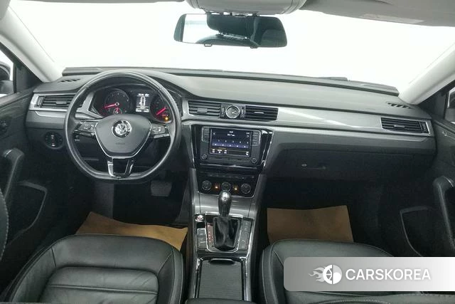Volkswagen Passat 2019 Черный из Китая