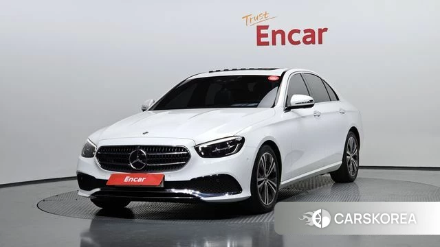Mercedes-Benz E-Class W213 2022 Белый из Кореи