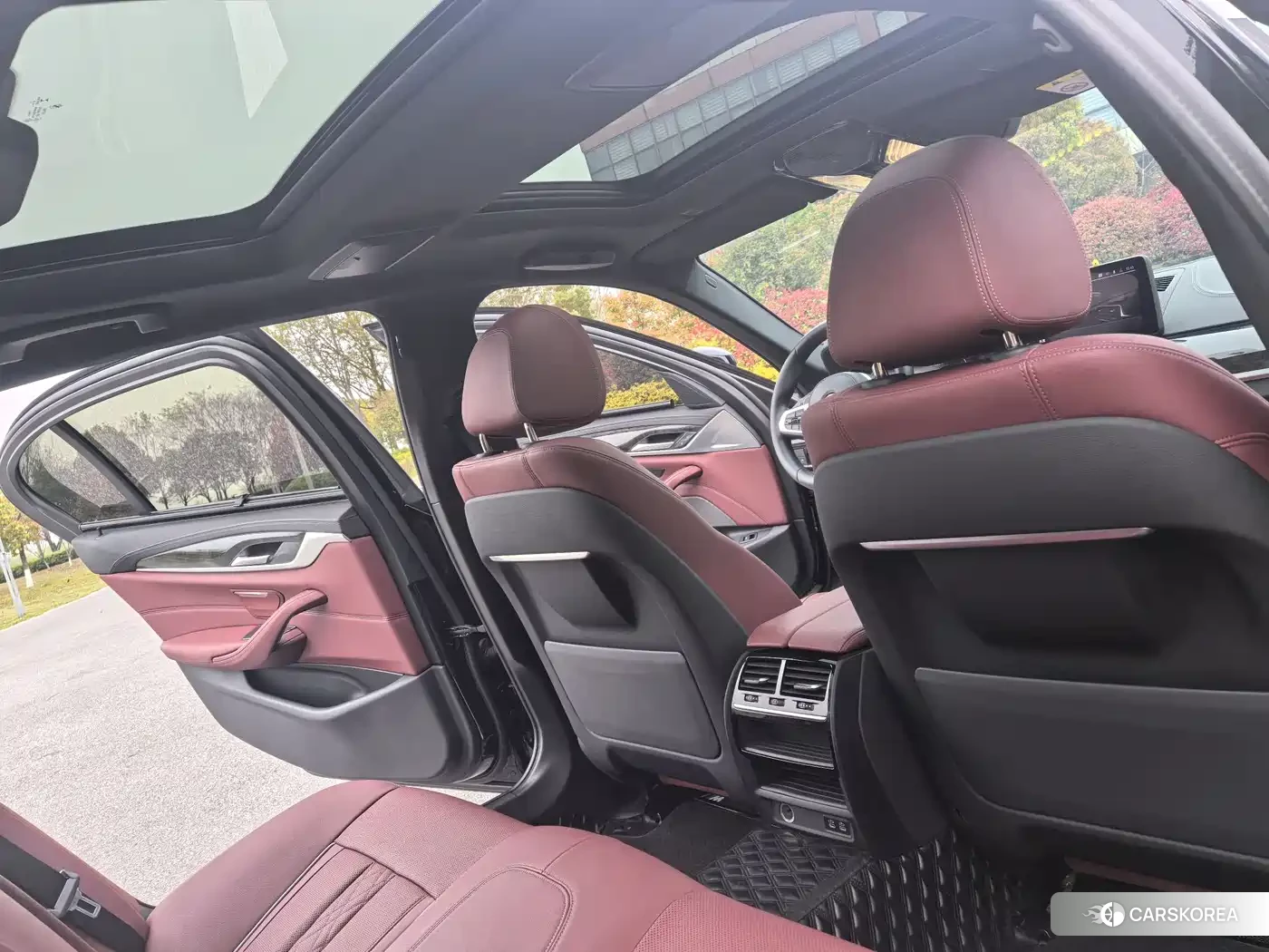 BMW 5 series 2022 Черный из Китая