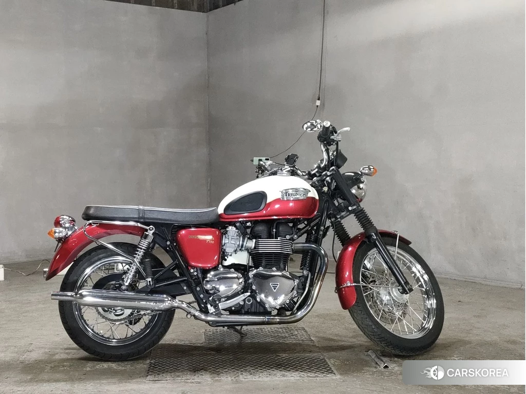 Проданный OTHER TRIUMPH T100 BONNEVILLE 900 2013 из Японии