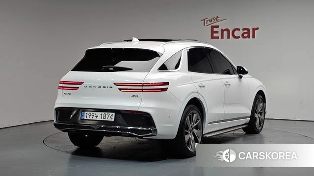 Genesis GV70 2024 Белый из Кореи
