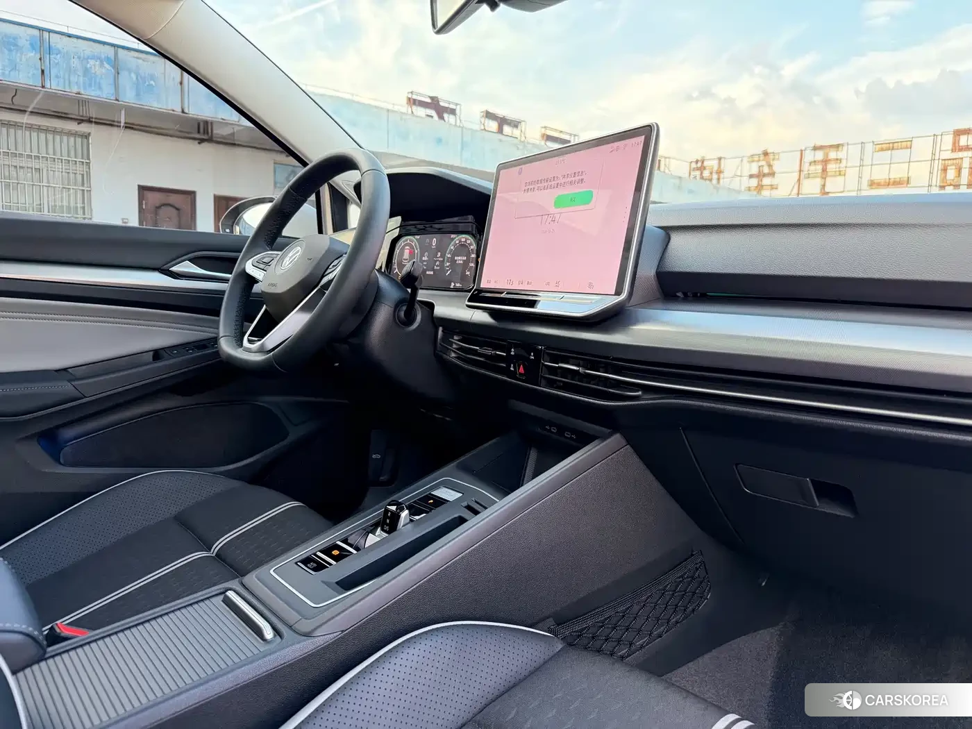 Volkswagen Golf 2025 Белый из Китая