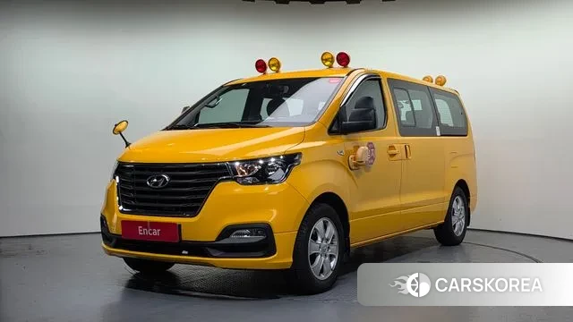 Hyundai The New Grand Starex 2019 Желтый из Кореи