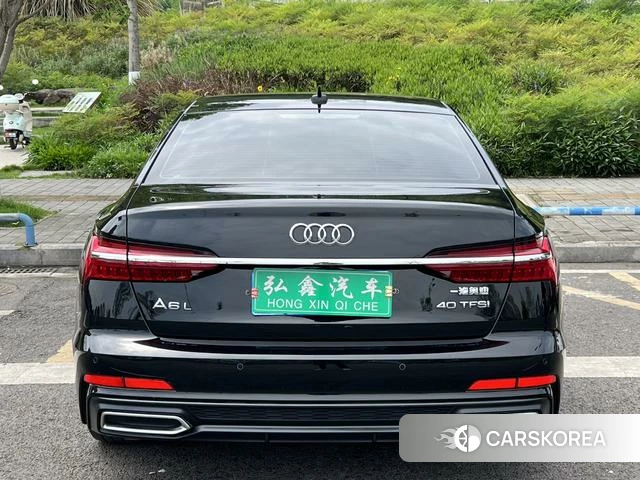 Audi A6L 2021 Черный из Китая