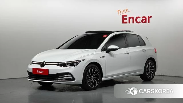 Volkswagen Golf 8th Generation 2024 Белый из Кореи