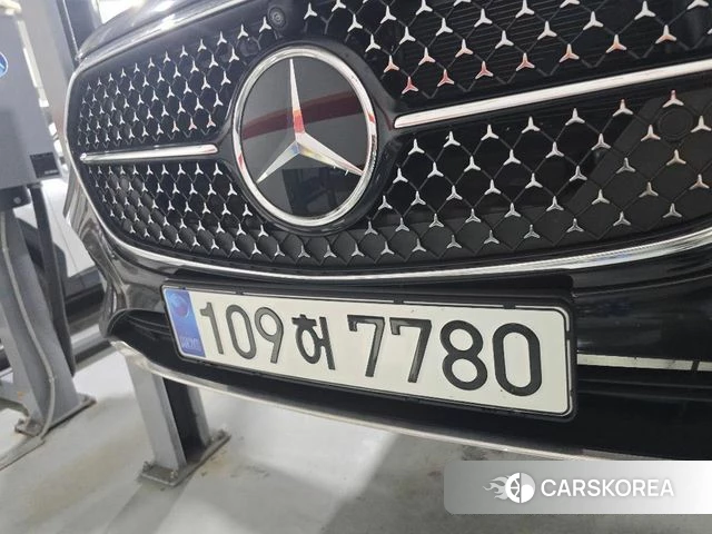 Mercedes-Benz E-Class W214 2025 Черный из Кореи